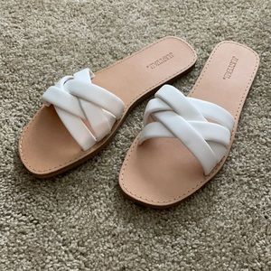 BRAND NEW✨ JUSTFAB White Sandal